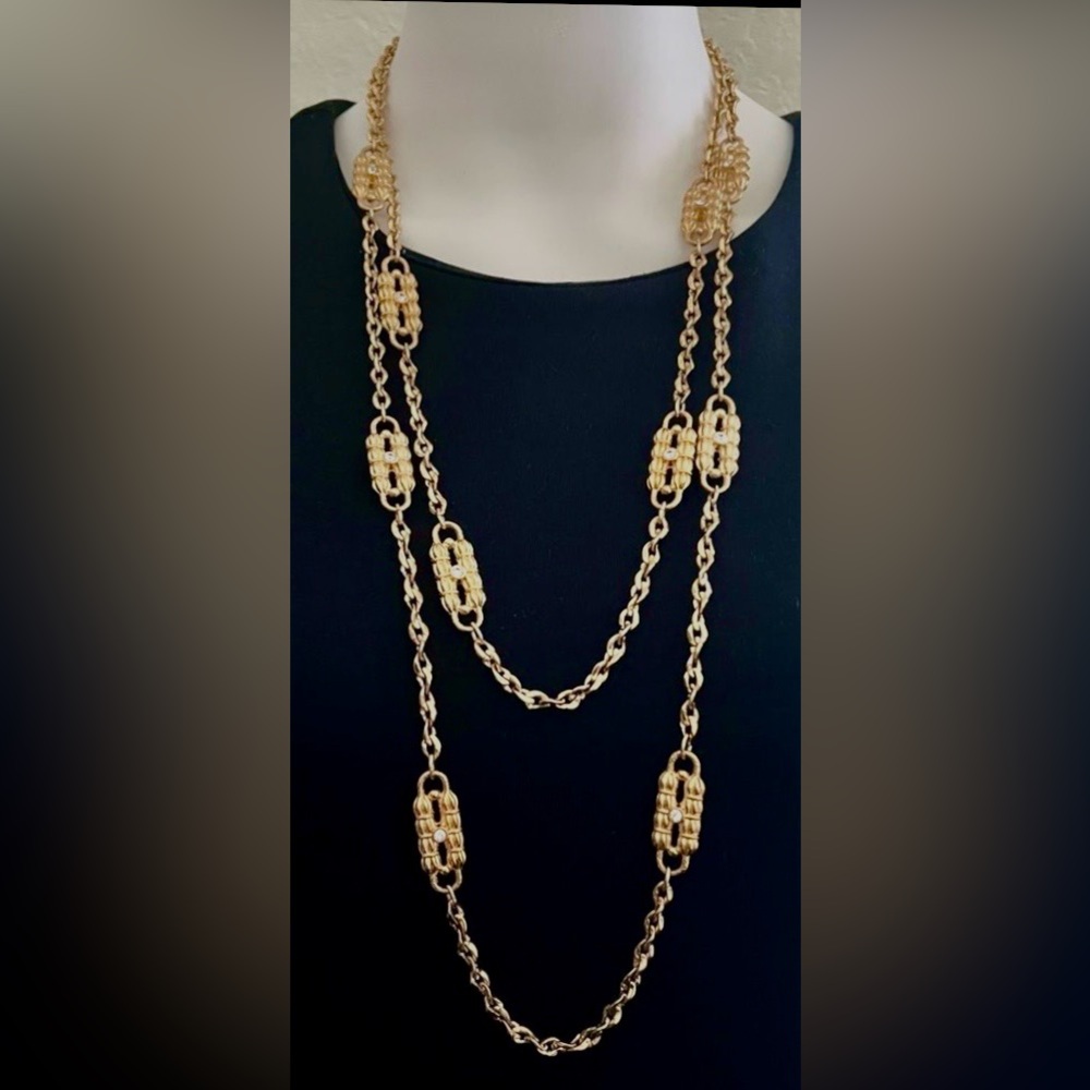 JBK Camrose & Kross Jacqueline Oasis  Kennedy Collection